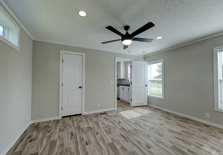 295 Seay Rd #38 — Photo 48