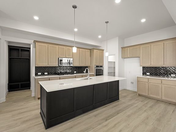 7th image of this home