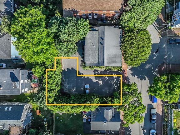 3rd image of 62 Waterville Street