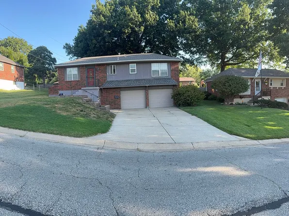 16904 E 35th Ter S, Independence, MO 64055