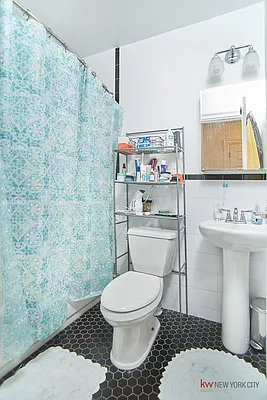 Rented by Keller Williams NYC | media 14