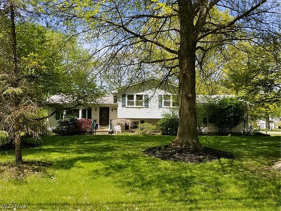 3rd image of 6800 Lockwood Blvd