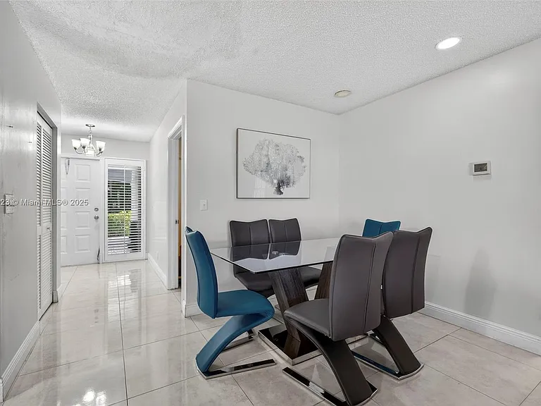 100 Miramar Ave — Photo 7