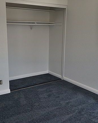 5th image of 10814 Lincoln Ave