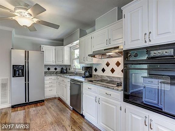 5th image of 6700 Lake Dr