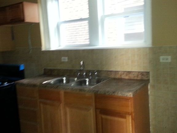 5th image of 7716 S Cornell Ave #1