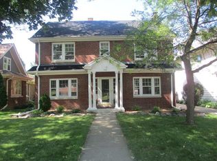 7008 W Wisconsin Ave, Wauwatosa, WI 53213