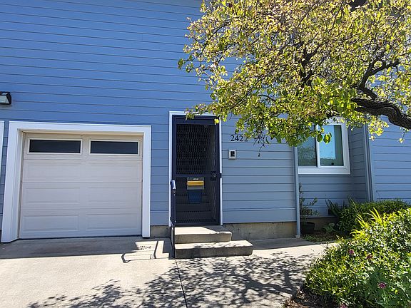2nd image of 2422 San Luis St