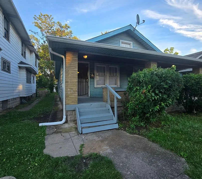35 N Bradley Ave