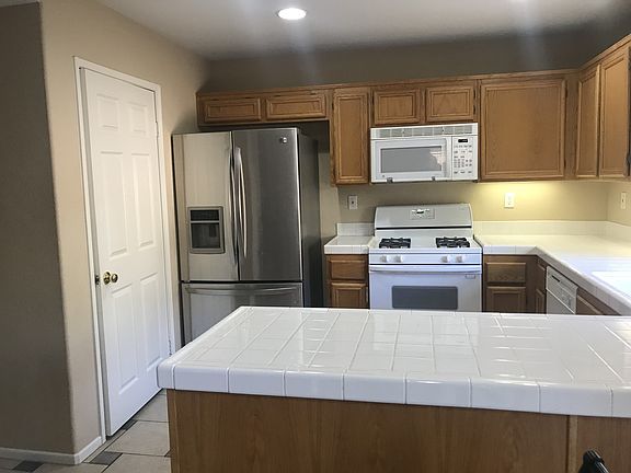 4th image of 4724 Ventana Way