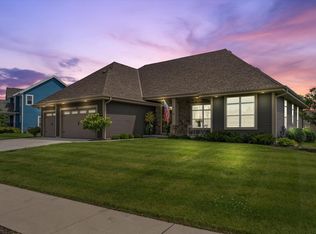 148 Mulberry Ln, Grafton, WI 53024