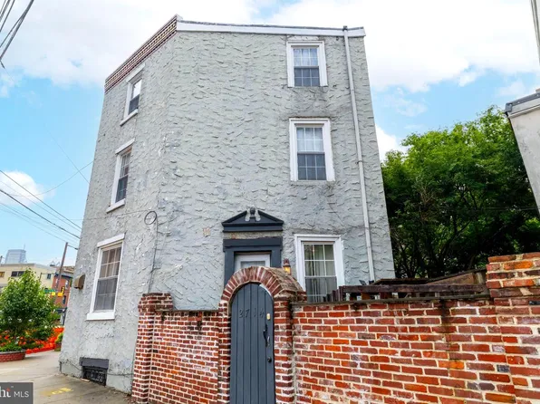 2714 South St, Philadelphia, PA 19146