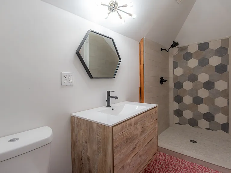 72 Flora Ave NE — Photo 33