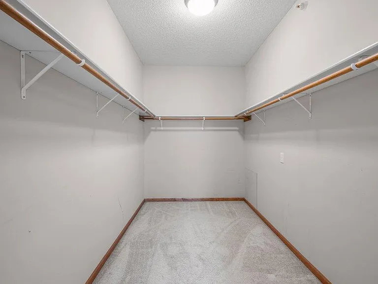 114200 Hundertmark Rd #110 — Photo 21
