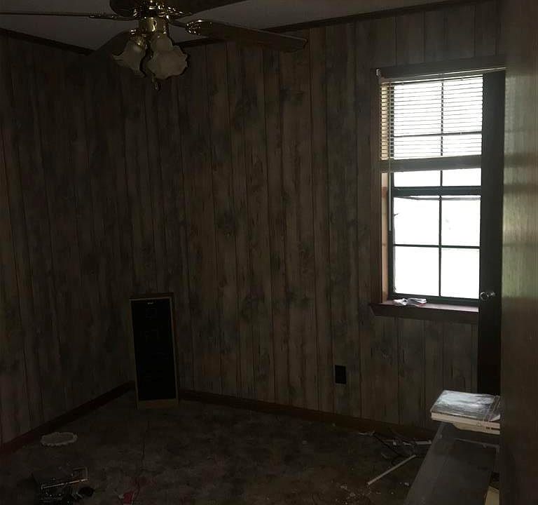 2nd image of 2177 London Dr SW