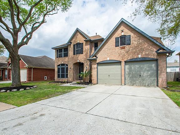 3rd image of 8819 Hedgestone Ct