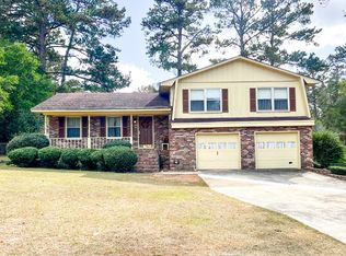 726 Victoria Cir, Dublin, GA 31021