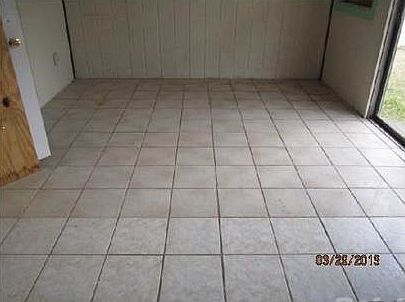 5th image of 4649 SW 37th Ave