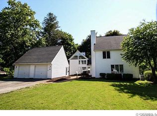 28 York St, Honeoye Falls, NY 14472