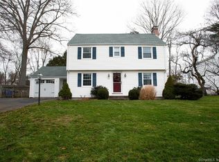 26 Lostbrook Rd, West Hartford, CT 06117