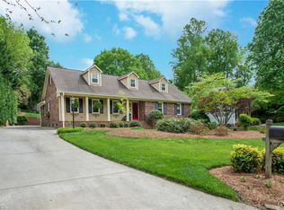 702 Gretchen Ln, Greensboro, NC 27410