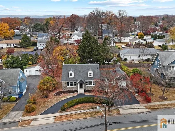 527 S Plainfield Ave, South Plainfield, NJ 07080