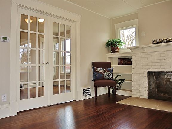 3rd image of 4127 N Lincoln St