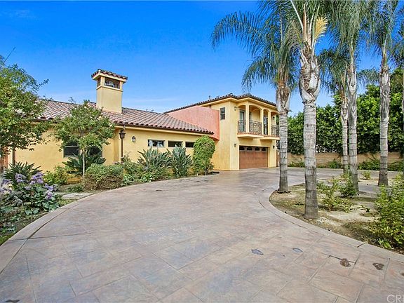 3rd image of 7735 Coldwater Canyon Ave