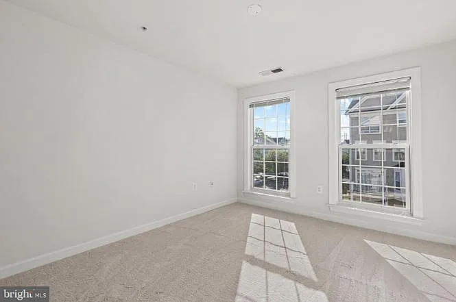 3 bed, 1620 sqft, $2,800 — Photo 3