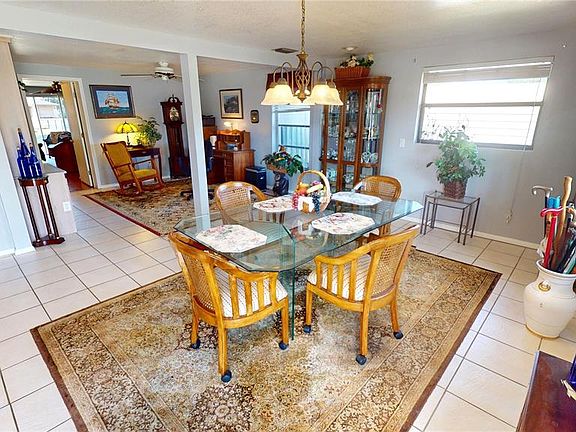 4th image of 26503 Angelica Rd