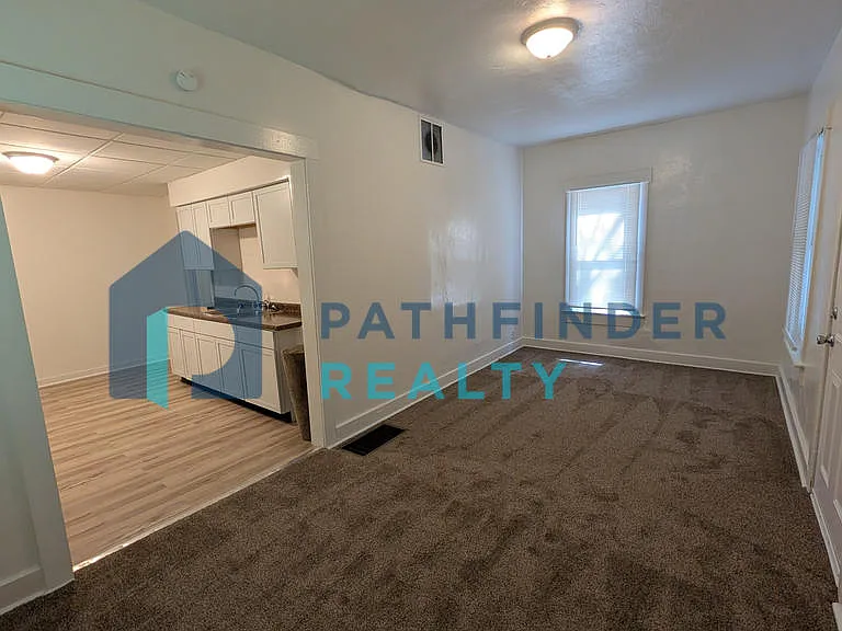 3705 Evansville Ave — Photo 9