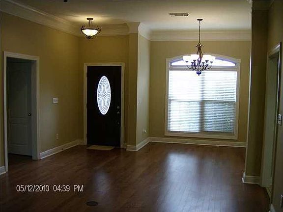 5th image of 5605 Carriage Cir