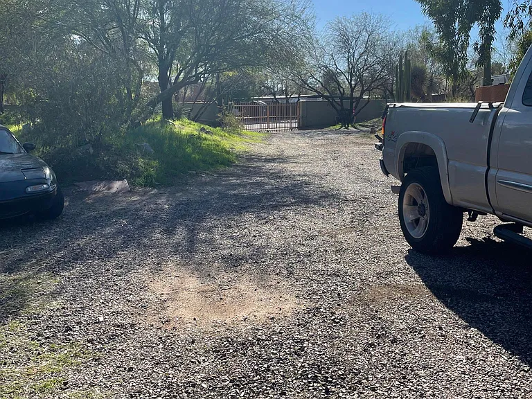 313 E Calle Arizona — Photo 3