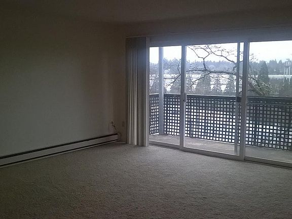 5th image of 10220 SE Waverly Ct #25