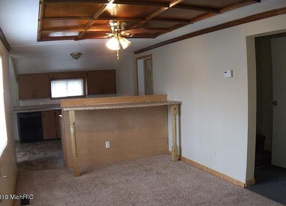 5th image of 2037 Saint Charles Ave SW