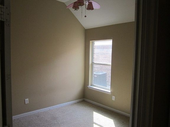 3rd image of 2012 Highland Dr