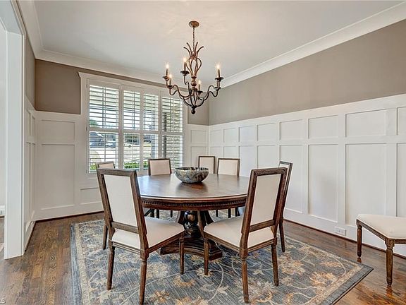 4th image of 505 Margaret Hiatt Ct