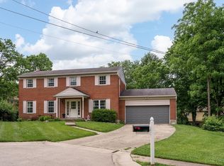 1987 Fossway Ct, Cincinnati, OH 45230