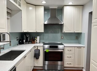 2723 Carter Farm Ct, Alexandria, VA 22306