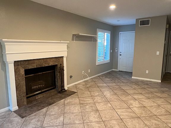 Front door into Living Rm