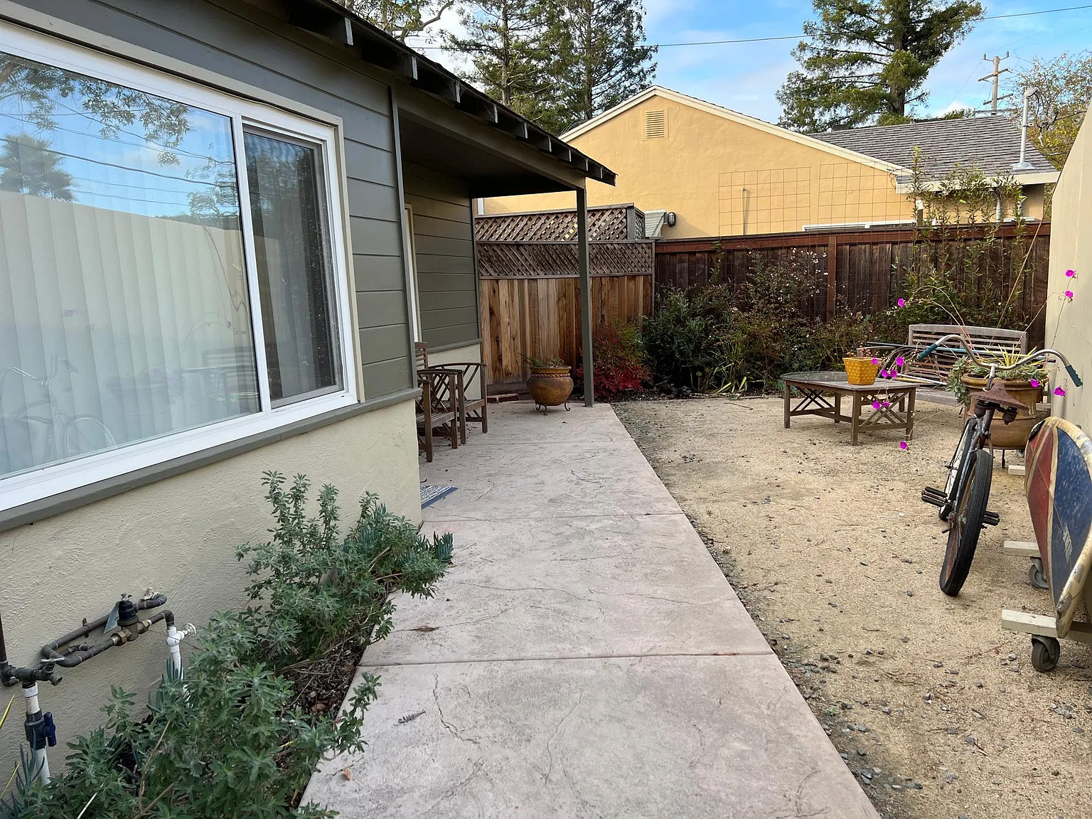1 Mercury Ave — Photo 2