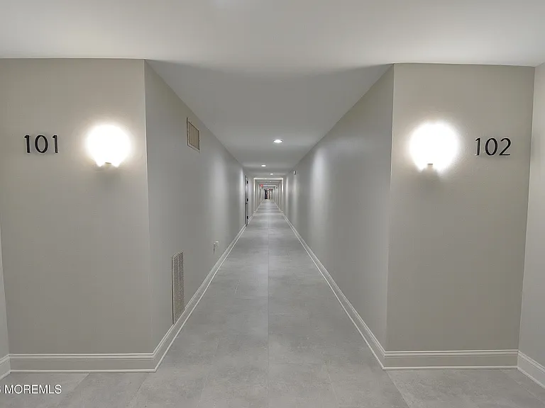 525 Ocean Blvd #106 — Photo 8