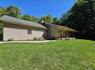 6804 Johnson Valley Ct, Middleville, MI 49333