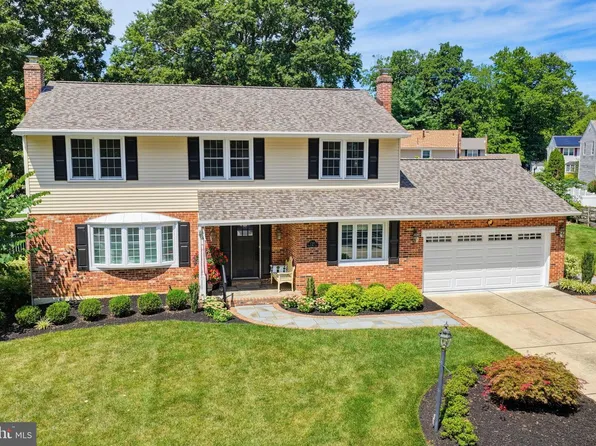 2301 Beacon Hill Dr, Wilmington, DE 19810