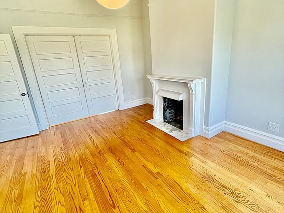 3rd image of 343 Chestnut St