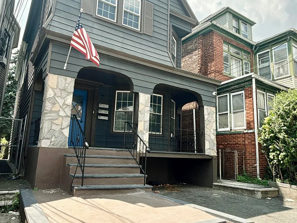 153 Wegman Pkwy #1-JC