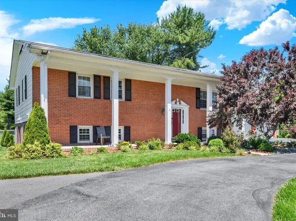 6742 Mount Phillip Rd, Frederick, MD 21703