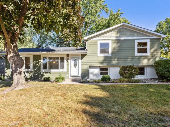 2435 Ronald Ave, White Bear Lake, MN 55110
