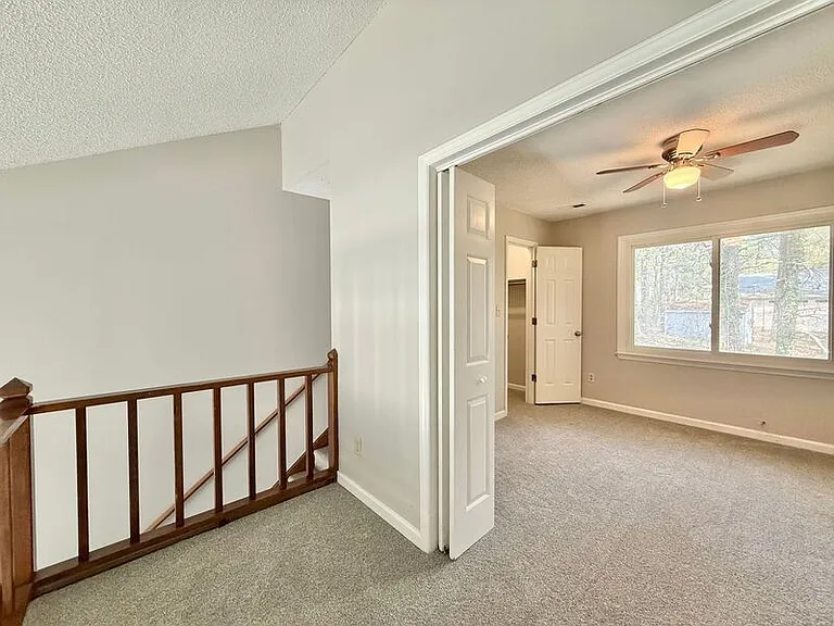825 Rawls Dr — Photo 15