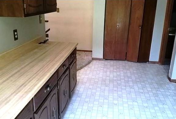 3rd image of 1740 Wendy Way Unit H-1